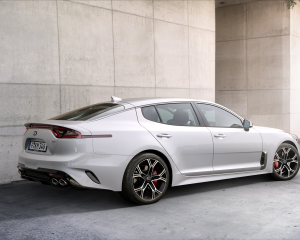 Kia Stinger GT Exterior (6)_EU Spec